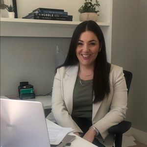 Meet your Posher, Lisa